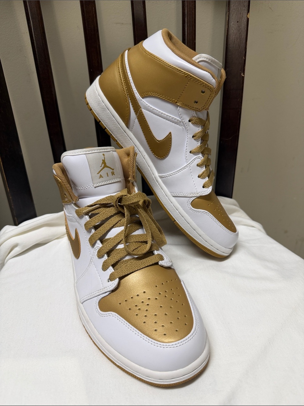 Nike White & Metallic Gold High-Top Sneakers Size 9,5